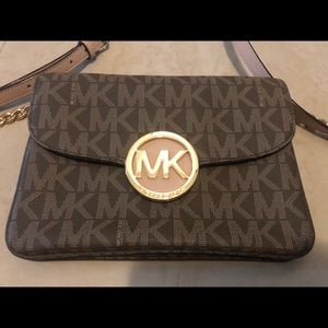 Michael Kors Crossbody Bag